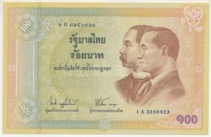 Thaiföld 2002. 100B "IX. Rama - az első Thaiföldi bankjegy 100 éves évfordulója" emlékkiadás T:AU Thailand 2002. 100 Baht "Rama IX - The Centenary of Thai Banknote" commemorative issue C:AU Krause P#110