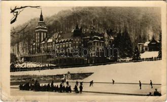 1956 Lillafüred, Palota szálló télen, téli sport, jéghoki meccs. Képzőművészeti Alap (fl)