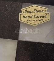 Mexikói ónix sakk készlet, címkével jelzett, teljes, tábla 18,5x18,5 cm, jó állapotban