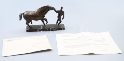 Beck András (1911-1985): Lovat vezető fiú. Patinázott bronz, jelzés nélkül, cca 1945-1950, 18x10 cm, a Magyar Nemzeti Galéria bírálati véleményével. /// Beck András (1911-1985): Boy Leading a Horse. Patinated bronze, unsigned, circa 1945-1950, 18x10 cm, with the review opinion of the Hungarian National Gallery.