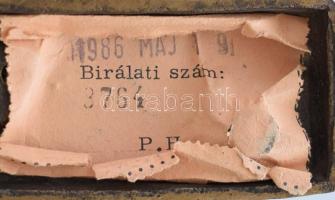 Beck András (1911-1985): Lovat vezető fiú. Patinázott bronz, jelzés nélkül, cca 1945-1950, 18x10 cm,...