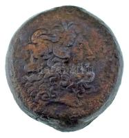 Ptolemaida Egyiptom Kr.e. ~III. század AE38 bronz (48,70g) T:VF Ptolemaic Egypt ~3rd Century BC AE38 bronze "PTOLEMAIOU BASILEWS" (48,70g) C:VF