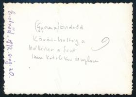 1942. aug. 20. Endrőd (Gyomaendrőd), Körös-holtág, kerékpáros férfiak, háttérben a Szent Imre katoli...