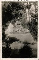 Chernivtsi, Czernowitz, Cernauti, Csernyivci (Bukovina, Bucovina, Bukowina); Kaiserin Elisabeth-Denkmal / Erzsébet királyné (Sissi) szobor / Empress Elisabeth of Austria (Sisi) statue, monument. photo