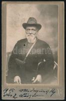 1915 Mednyánszky László (1852-1919) festőművész aláírt vizitkártya fotó 7x11 cm / Autograph signed photo of Laszlo Mednyanszky