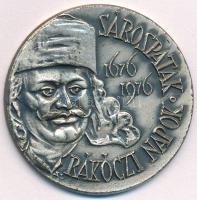 1976. "Rákóczi Napok - Sárospatak - 1676-1976" egyoldalas fém emlékérem (40mm) T:XF