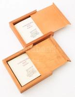 2 db olasz városi Noale - Novalensis címeres viaszpecsét, fa díszdobozban, leírással Doboz 12x12 cm
