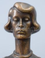 Reményi József (1887-1977): Babkó. cca 1960, bronz, márvány talapzaton, jelzés nélkül, teljes m: 10 ...