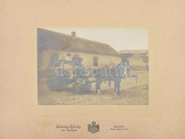 cca 1900 Pécs, díszes lovas fogatok 2 db fotó Zelesny Károly, Pécs 28x22 cm