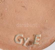 Győrbíró Enikő (1932-1999): Szoknyás hölgy. Jelzett, kis kopással, m: 12,5 cm