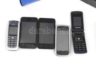 4 darab működőképes telefon, kie4gészítőkkel, Nokia, Samsung