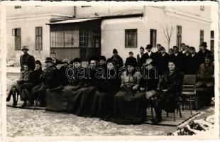 Kolozsvár, Cluj; Katonai ünnepség: Hajdu főhadnagy, Erdődi hadnagy, Kutas és Bartha százados / military celebration. photo (Rb)