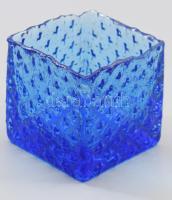 Horváth Zsófia (1977-): Királykék blokk. Kissé színezett üveg, jelzett, hibátlan, 8x8x8 cm