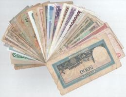 30db-os vegyes külföldi bankjegy tétel, közte Románia, Jugoszlávia, Eritrea stb. T:AU-G