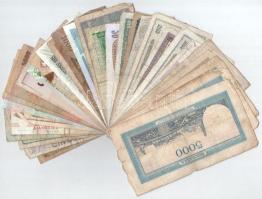 33db-os vegyes külföldi bankjegy tétel, közte Románia, Zambia, Nigéria, stb. T:AU-G