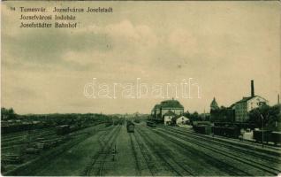 Temesvár, Timisoara; Józsefváros, Indóház, vasútállomás vonatokkal. Photobromüra / Iosefin, railway station, trains