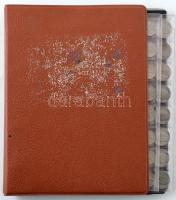 ~84db-os érmetétel, többnyire Egyesült Államok, használt állapotú berakóban T:vegyes
 ~84pcs coin l...