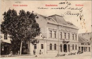 1909 Erzsébetváros, Dumbraveni; Városi tanácsház, Szabó István, Löw Minna üzlete. Gustav Binder kiadása / town hall, shops (EB)