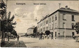 1914 Esztergom, katonai laktanya. Szőllősy Testvérek kiadása (fl)