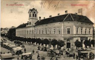 1908 Sepsiszentgyörgy, Sfantu Gheorghe; Állami polgári leányiskola, piac, Gidófalva Vidéki hitelszövetkezetek árucsarnoka, Bozsik Ferenc fodrász üzlete. Benkő M. kiadása / girl school, market, shops (ázott sarok / wet corner)