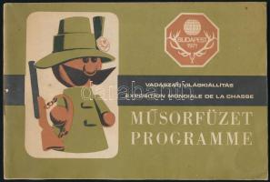 1971 Bp., Vadászati Világkiállítás műsorfüzet, többnyelvű, kiadói tűzött papírkötés, 64 p.