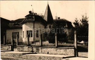 1942 Zilah, Zalau; villa (?) photo (vágott / cut)