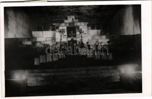 1943 Aknasugatag, Ocna Sugatag; sóbányában lévő templom belseje, oltár / church in the salt mine, interior, altar. photo