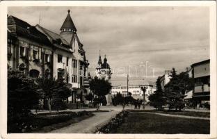 1940 Marosvásárhely, Targu Mures; Ugron Gábor tér. Szathmáry és Kupán kiadása / square (fl)