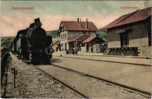 1915 Balatonalmádi, Fürdőállomás vasútállomás, gőzmozdony, hajtány, vonat. Krausz Vilmos kiadása (fl)