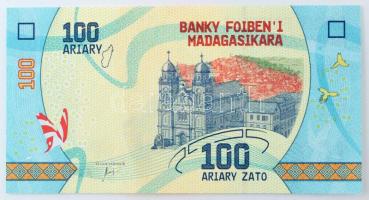 Madagaszkár 2017. 100A T:XF
Madagascar 2017. 100 Ariary C:XF
Krause P#97