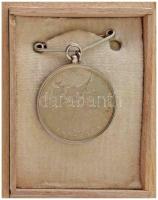 Japán Birodalom 1920-1921. "Első Népszámlálás Összeírója" fém kitüntetés, fa dobozban T:AU...