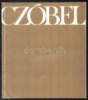 Czóbel Béla Kossuth-díjas festőművész kiállítása. (Dedikált!) Műcsarnok, 1971. április 3 - április 25. A katalógust összeáll. és a kiállítást rendezte: Kratochwill Mimi. Bp., 1971, Globus-ny. Fekete-fehér képekkel gazdagon illusztrálva. Kiadói papírkötés. A címlapon a művész, Czóbel Béla (1883-1976) dedikációjával + az egyik lapon Barcsay Jenő (1900-1988) festőművész aláírásával.