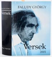 Faludy György: Versek. (Aláírt!) Bp., 2001, Magyar Világ. Kiadói műbőr-kötés, kiadói papír védőborítóban. Az előzéklapon Faludy György (1910-2006) Kossuth-díjas költő, műfordító, író beragasztott aláírásával (őt ábrázoló kivágáson).