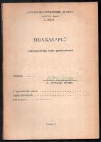 1956 Munkanapló a mezőgazdasági üzemi gyakorlatokhoz. Összeáll.: Oroszi András. Mezőgazdasági Gépészmérnöki Főiskola 1956/57. tanév I. félév. (Kézirat). Bp., 1956, Jegyzetsokszorosító Üzem-ny., 102+(2) p. Kézzel írt jegyzetekkel. Kiadói papírkötés, sérült gerinccel.