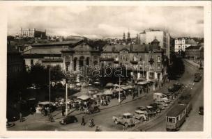 Pozsony, Pressburg, Bratislava; Stalinovo nám / Sztálin tér, villamos, autók, piac / square, tram, market, automobiles