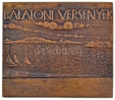 Beck Ötvös Fülöp (1873-1945) 1932. "Balatoni Versenyek" öntött bronz sportplakett (59x68mm...