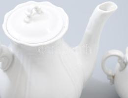 Zsolnay mokkás készlet. Hat személyes, tejkiöntő nélkül. Fehér mázas, jelzés nélkül, hibátlan 