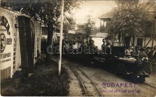 1922 Budapest XIV. Városliget, Angol Park vidámpark, parkvasút, kisvasút, gőzmozdony Radex cigarettahüvely reklámmal. photo (EK)