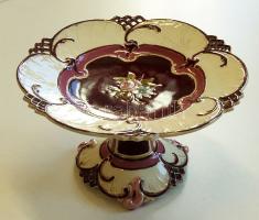 ~1910 Szecessziós majolika gyümölcskínáló díszes asztali tál, jelzéssel és sorszámmal ellátva, 25cm-es átmérővel