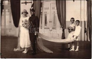 Darutollas magyar katona esküvői fotója / Hungarian military, soldier's wedding. Kiss Zoltán (Szombathely) photo (ragasztónyom / glue marks)