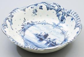 Royal Bonn Delft kínáló. XIX. sz., kézzel festett és domború mintákkal, jelzett, mázrepedéssel, repedéssel, d: 23 cm