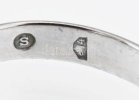 14K arany (Au) karikagyűrű, jelzett, ródiumozott. 1,24 g m: 50,5