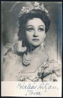 Birkás Lilian (Hübner Lilianna,1916-2007) magyar opera-énekesnő (szoprán). aláírt fotója 9x14 cm