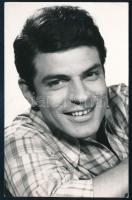 Sztankay István (1936-2014) színész aláírt fotója 9x14 cm