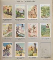 cca 1930 Wunder aus aller Welt. Cigaretta gyűjtőkép füzet, benne több mint 100 állat és növény képpe...