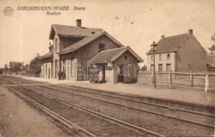 Nieuwkerken-Waas railway station