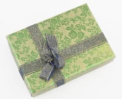 Filigrán medálos nyaklánc és fülbevaló pár garnitúra, obszidián berakással, díszdobozban