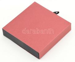 Ezüst (Ag) nyakék, rubin berakással, jelzett, bruttó 24g, díszdobozban