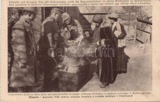 Empress Zita meeting a military cook unit in a transylvanian hospital