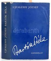 Bartók Béláné Pásztory Ditta (1903-1982) zongoraművész, Bartók Béla feleségének aláírása könyvben: Ujfalussy József: Bartók Béla. Bp., 1970, Gondolat. Második, javított kiadás. Kiadói egészvászon-kötés, minimálisan sérült kiadói papír védőborítóban. Megjelent 4000 példányban.